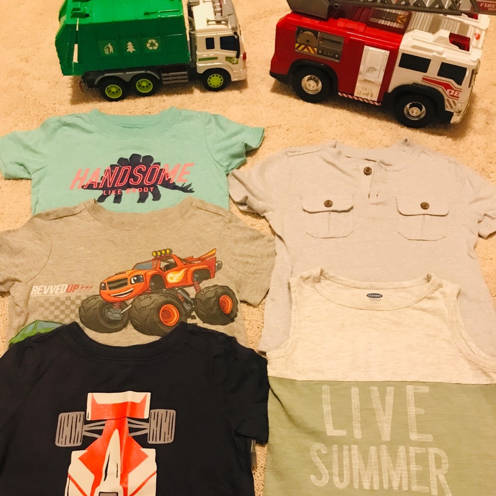 Toddler Boys shirts 2T